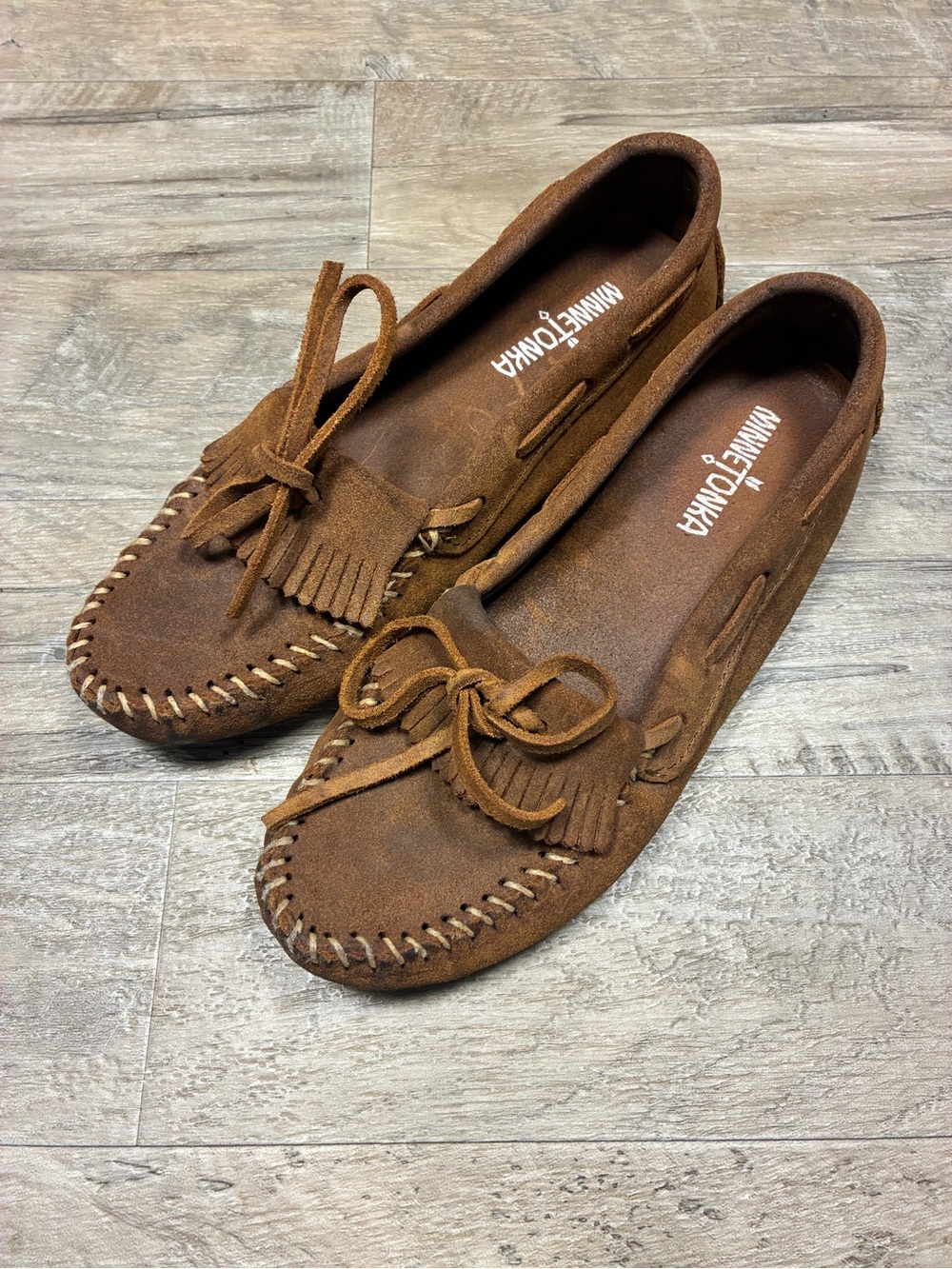 Minnetonka Kiltie Leather Suede Moccasin Loafers Fringe Shoes